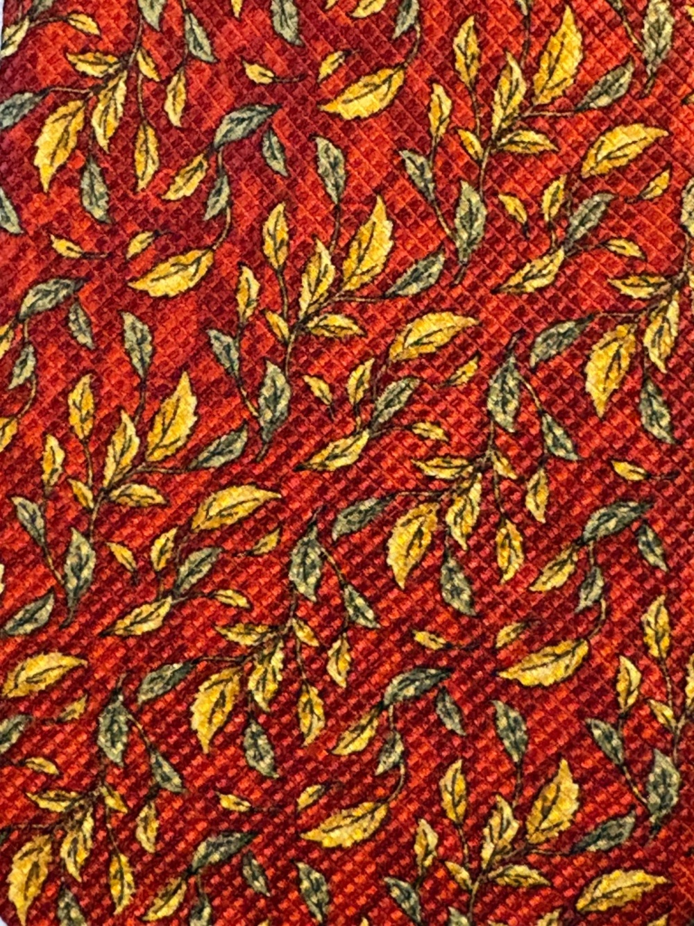 Holland & Sherry Luxury 100% Silk Tie – Red Leaf Pattern